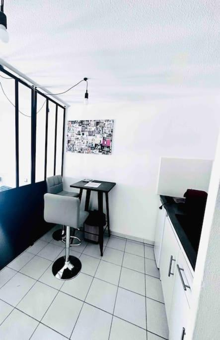 Studio Gare St Roch Avec Box De Garage Apartman Montpellier Kültér fotó